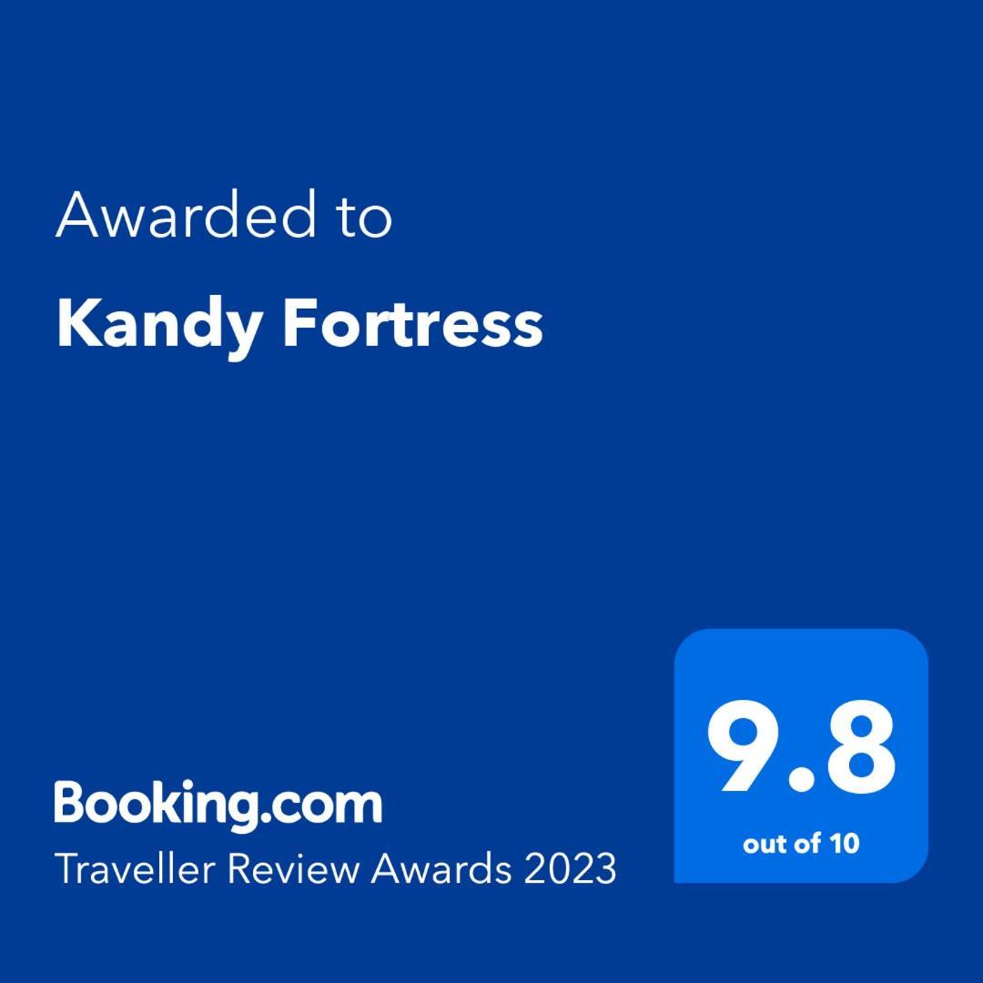 Kandy Fortress Buitenkant foto